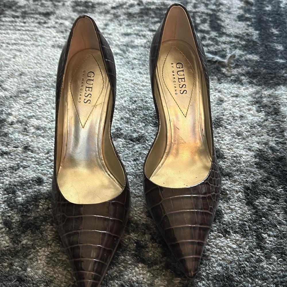 Cute Pumps - image 1